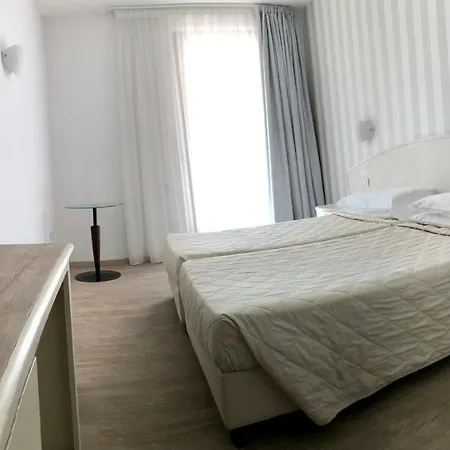 فندق Roma غارْدا