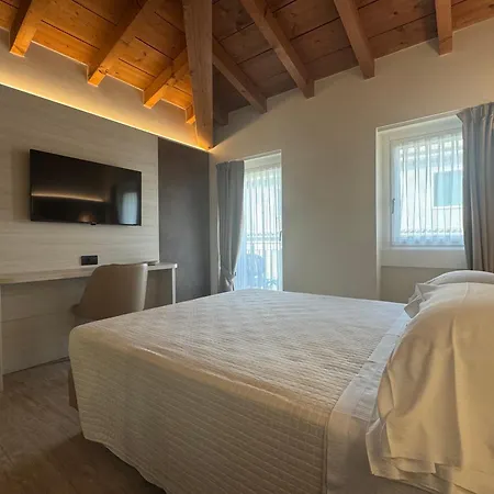 Roma Hotel