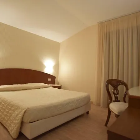 Roma Otel 3*